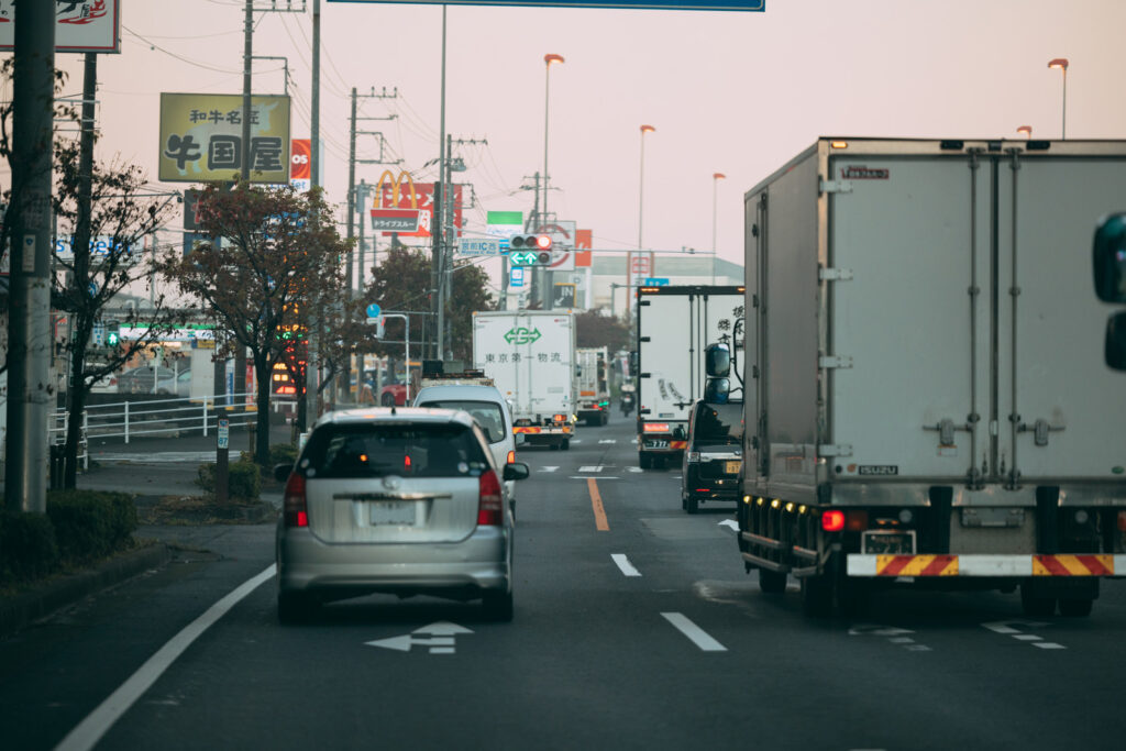 混む道